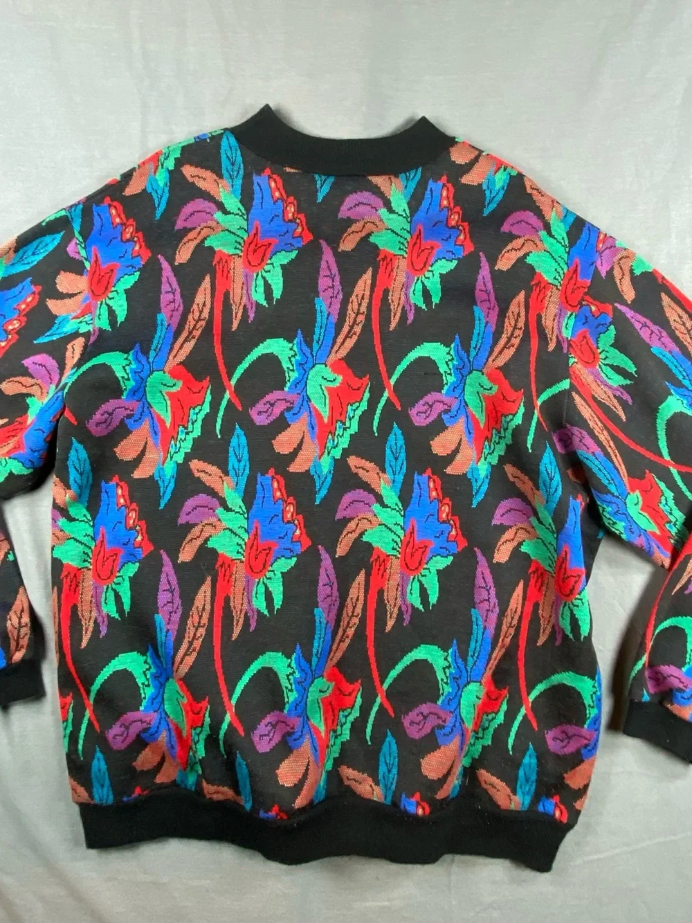 Vintage 80s Bedford Fair Women's Black Floral Crewneck Sweater